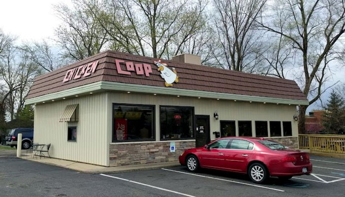 Chicken Coop - Portage - 109 E Centre Ave (newer photo)
